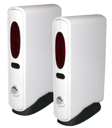Product Pcture Of The 2.4 GHz Wireless Audio/Video Transmitter/Receiver + Remote Control Range Extender